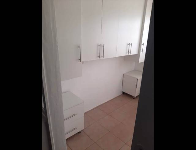 2 BEDROOM PROPERTY TO RENT IN COWIES HILL PARK